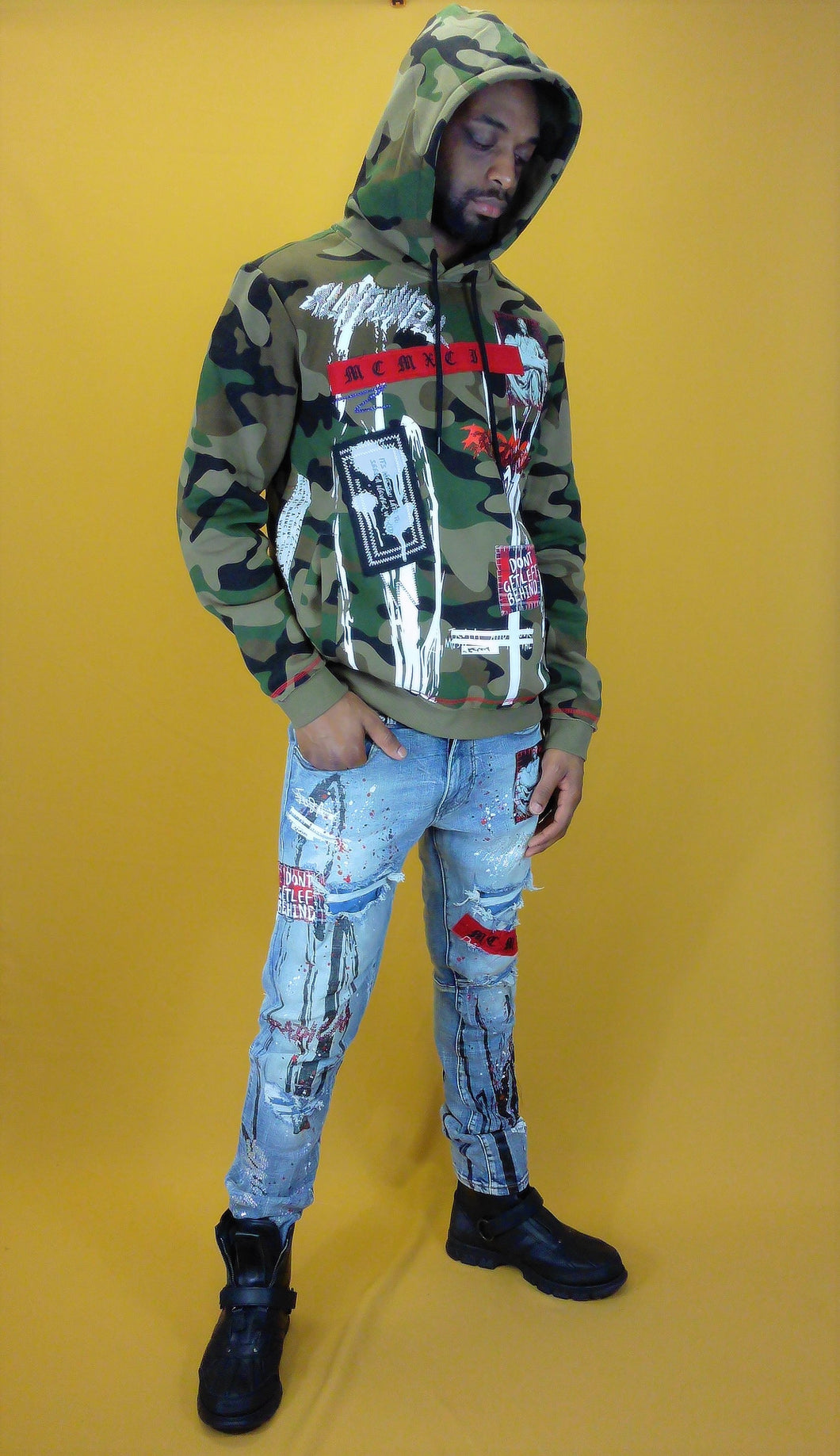 RESHAPING CAMO HOODIE